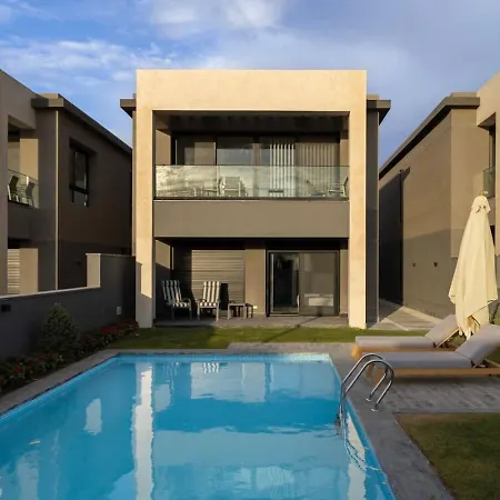 Luxury Getaway At Royal Sunny Beach